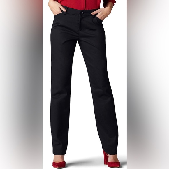 Lee Relaxed Fit Wrinkle Free Straight Leg Pants - Picture 2 of 8